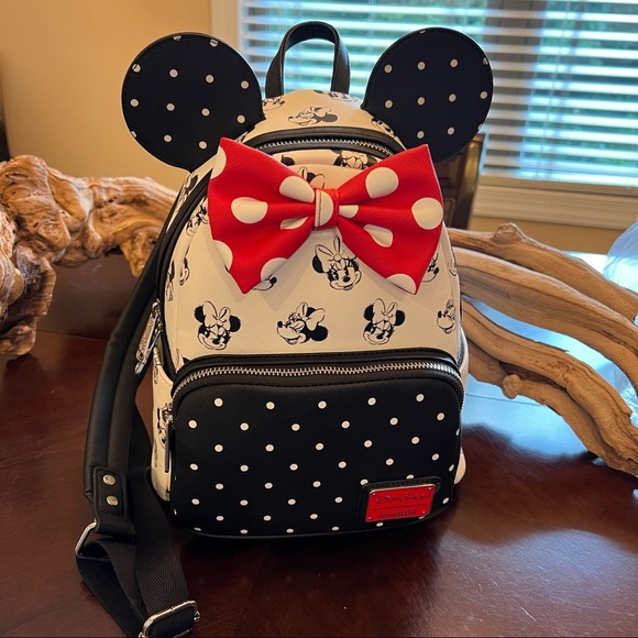 Loungfly Disney Mini Backpack main image 5